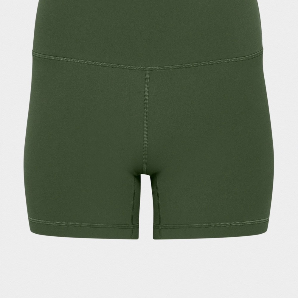 Aritizia TNA butter biker shorts in green